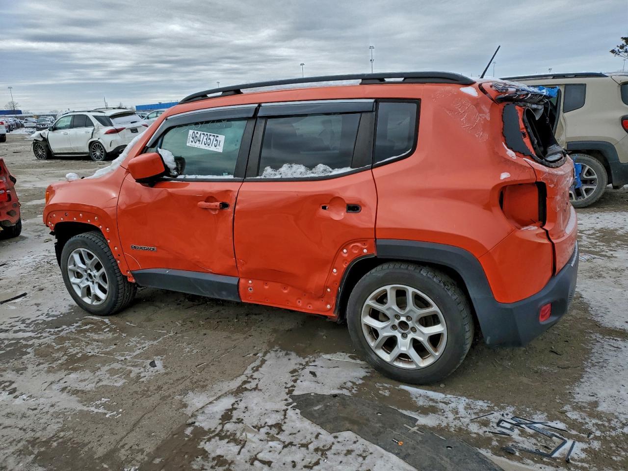 2015 Jeep Renegade Latitude - Image 2