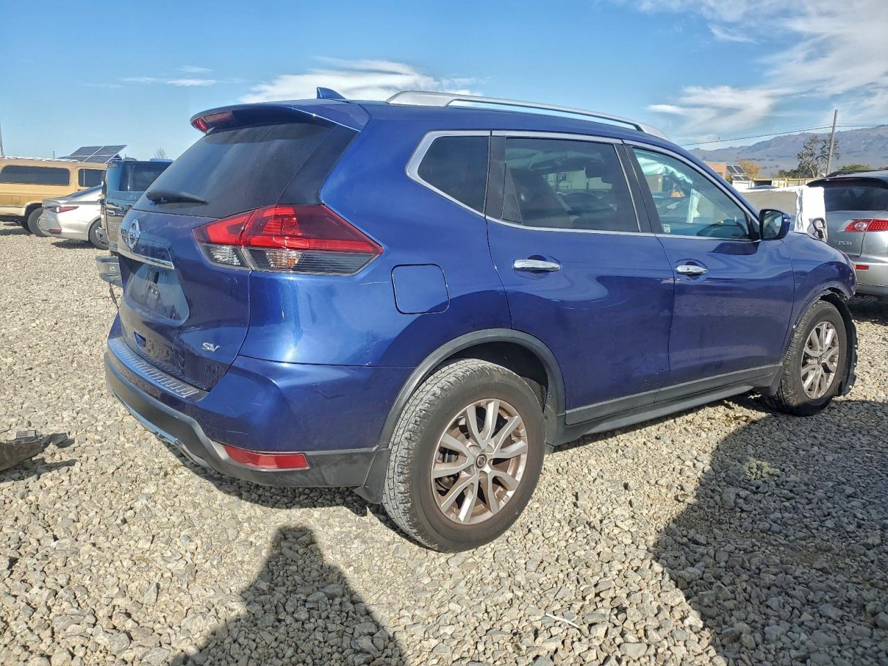 2018 Nissan Rogue S - Фото 3
