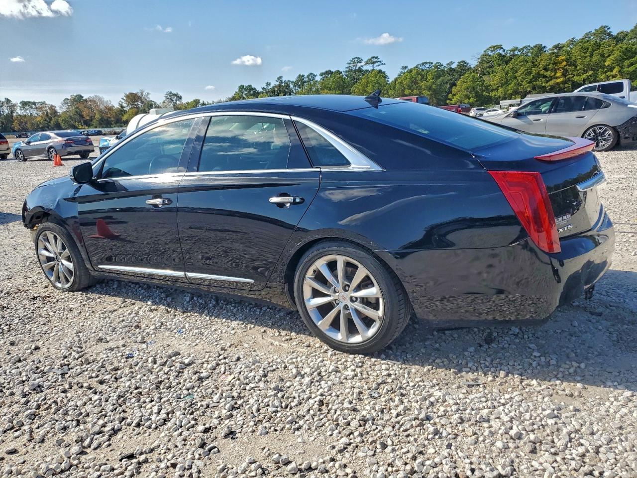 2014 Cadillac Xts Luxury Collection - Image 2