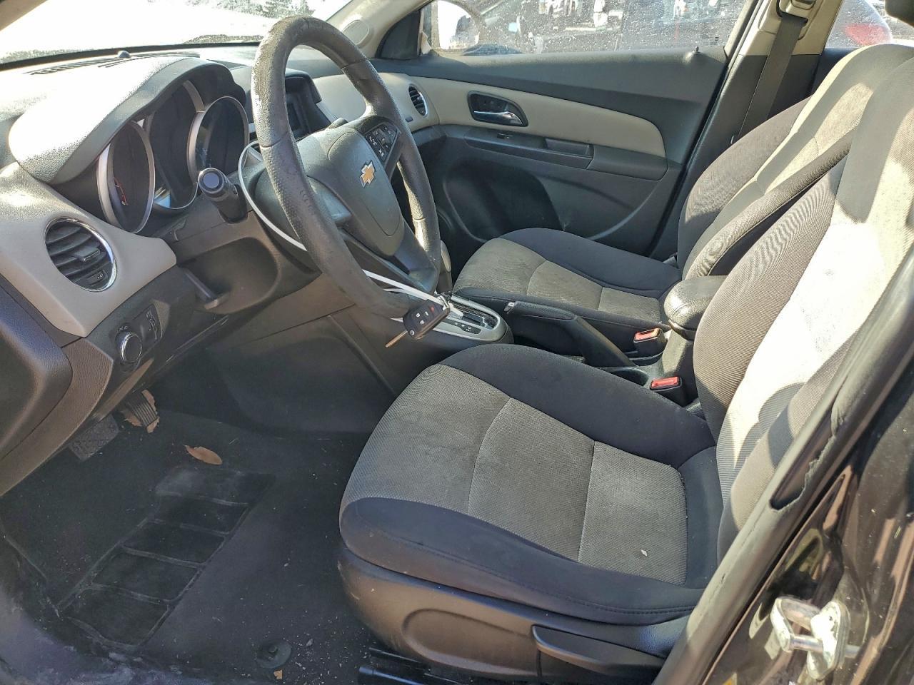 2014 Chevrolet Cruze Ls - Фото 7