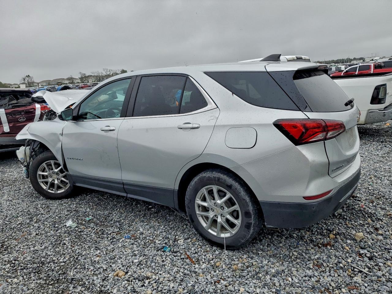 2022 Chevrolet Equinox Lt - Фото 2