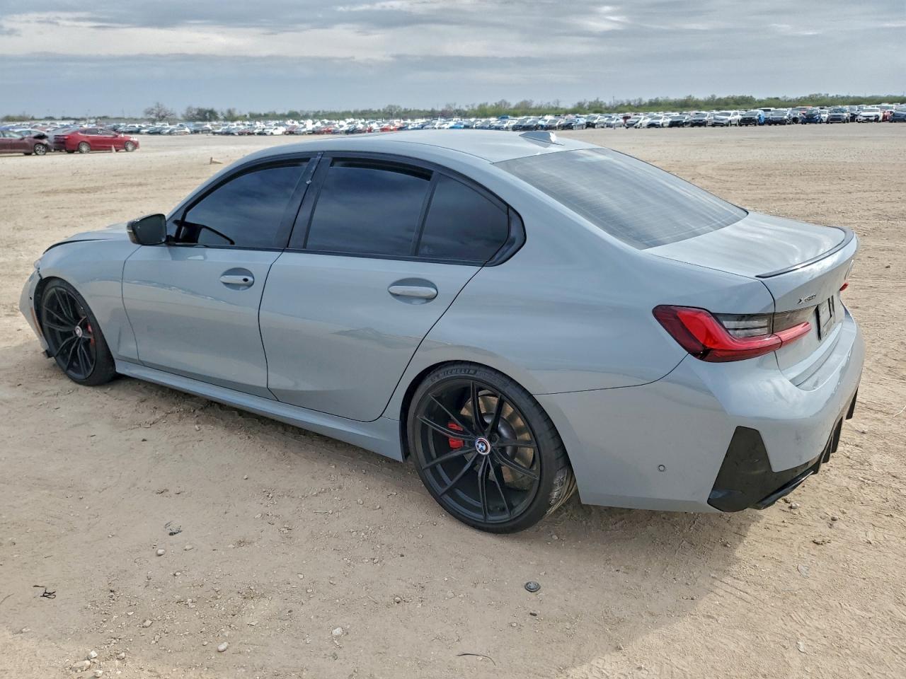 2023 BMW M340Xi - Фото 2