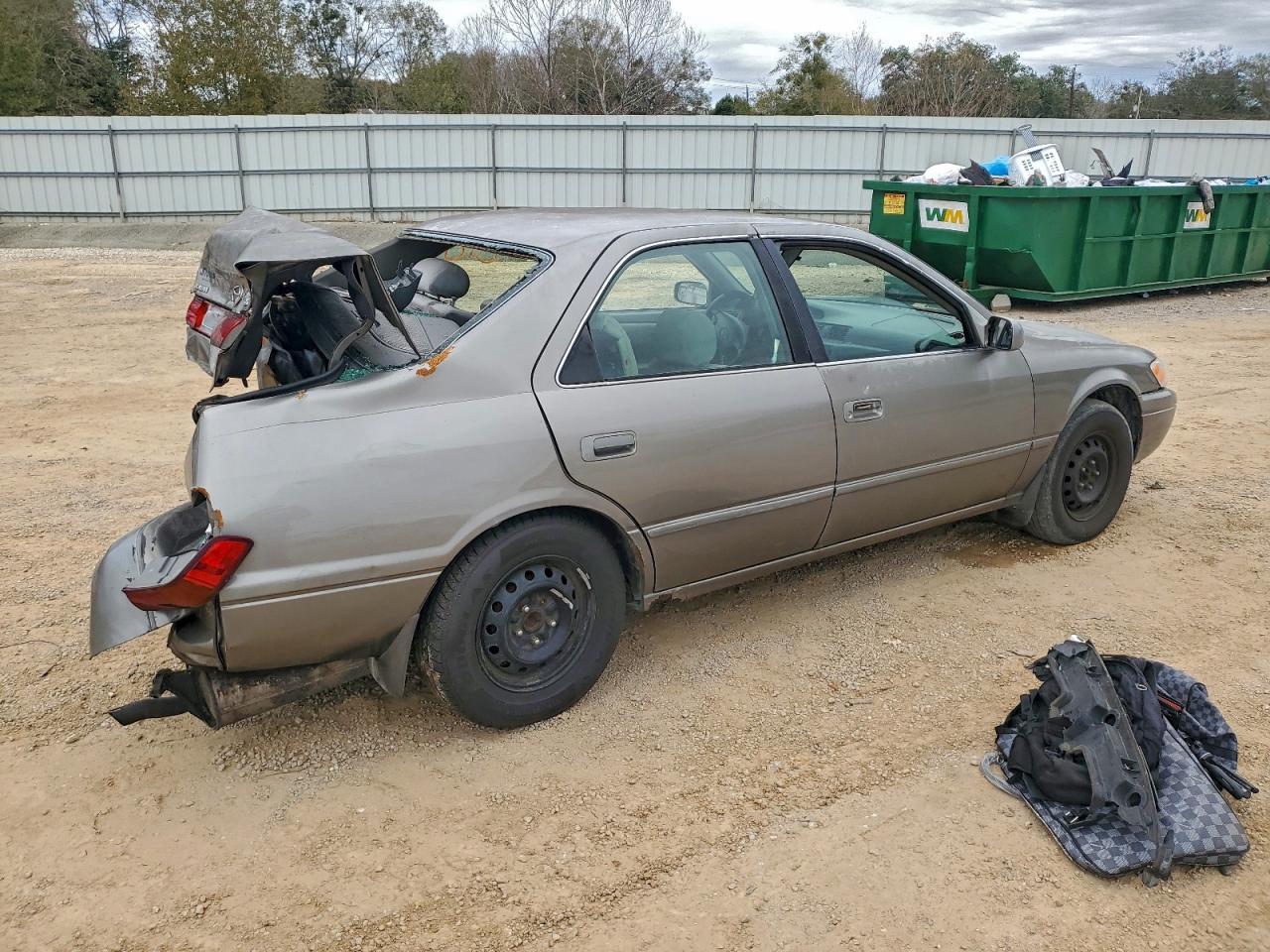 1999 Toyota Camry Ce - Image 3
