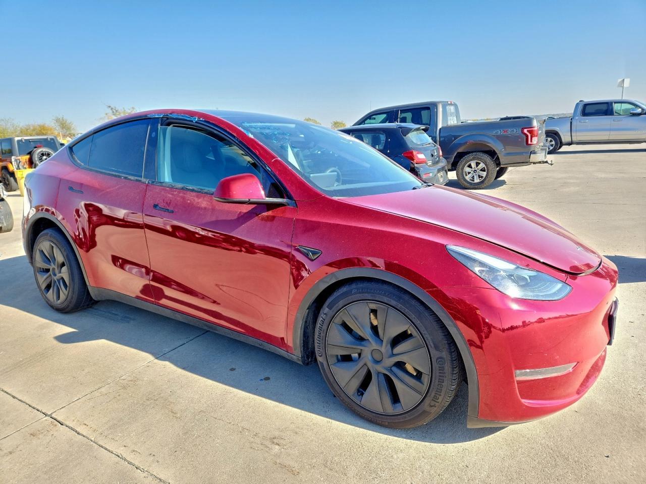 2025 Tesla Model Y - Image 4