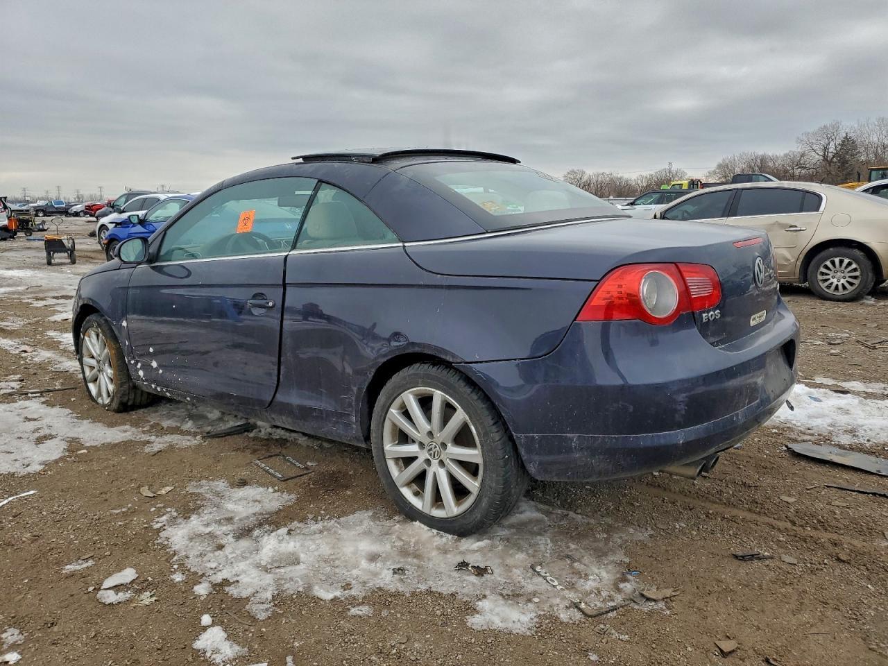 2007 Volkswagen Eos 2.0T Luxury - Фото 2