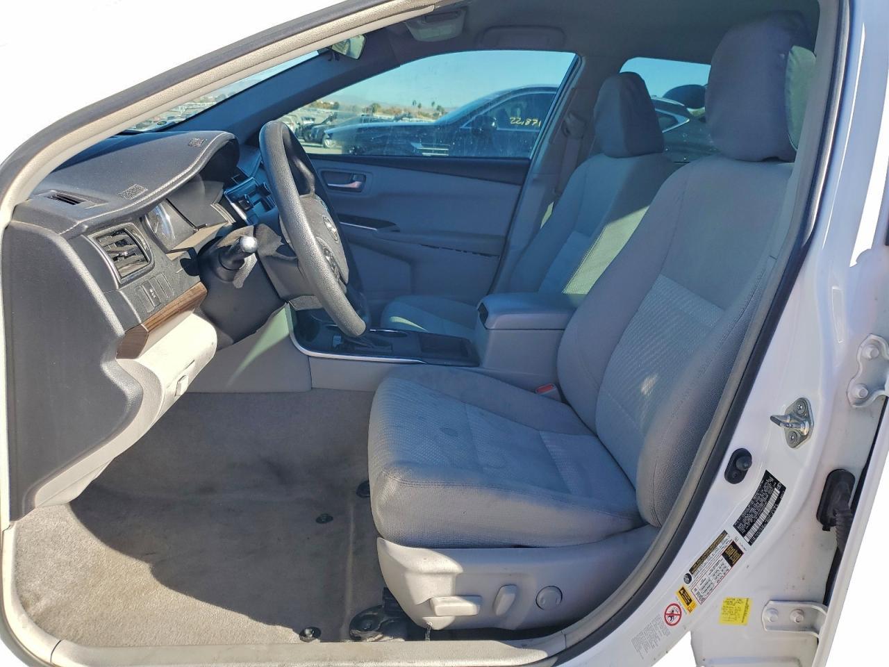 2017 Toyota Camry Le - Фото 7