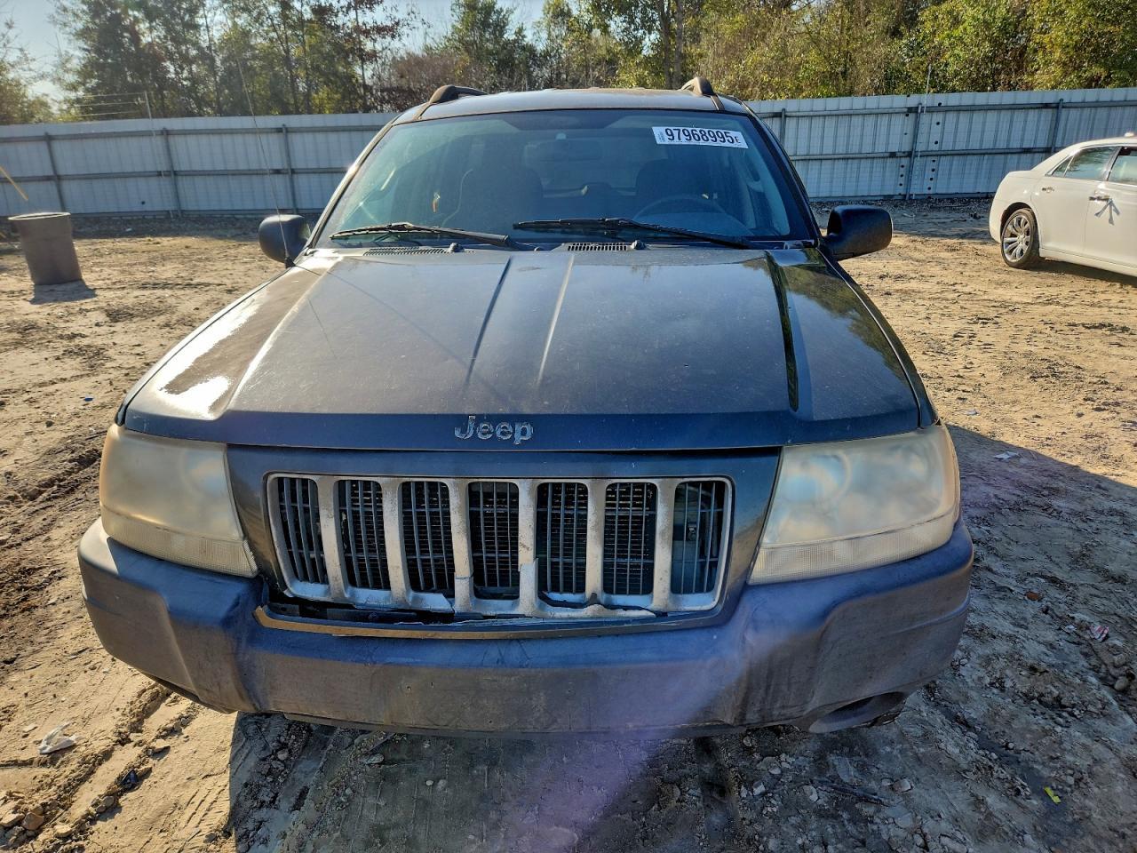 2004 Jeep Grand Cherokee Laredo - Image 5