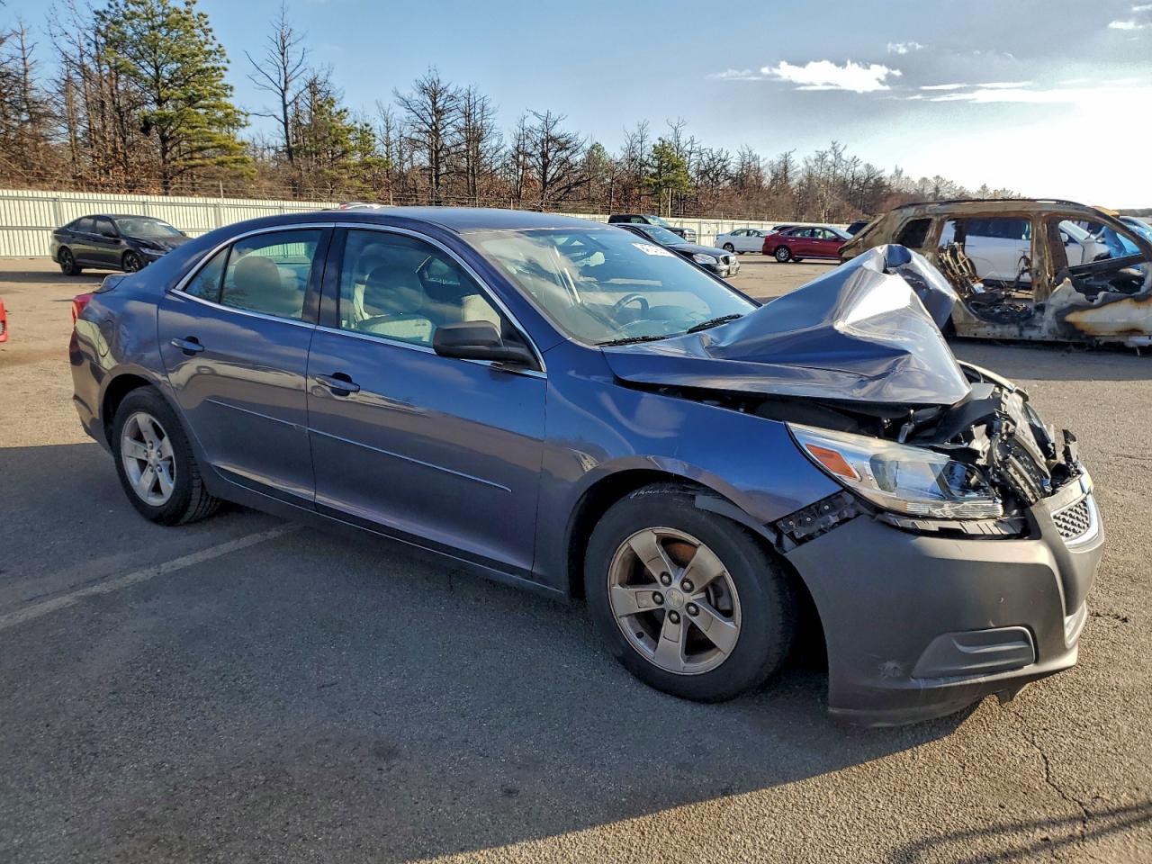 2013 Chevrolet Malibu Ls - Фото 4