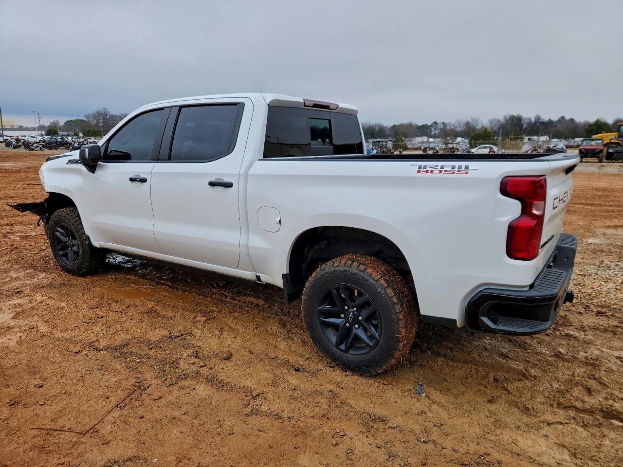 2023 Chevrolet Silverado K1500 Lt Trail Boss - Фото 2