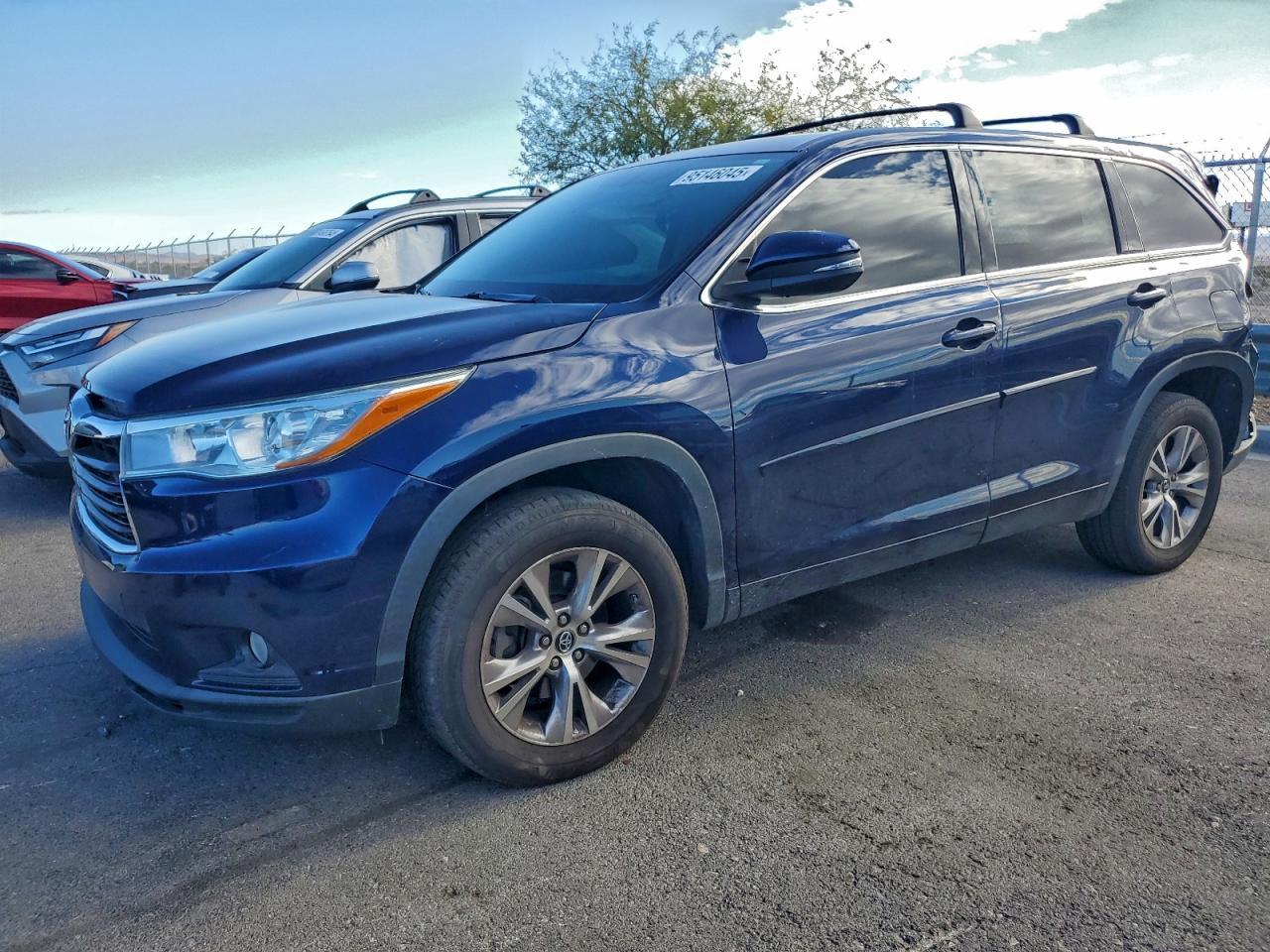 2016 Toyota Highlander Le Plus