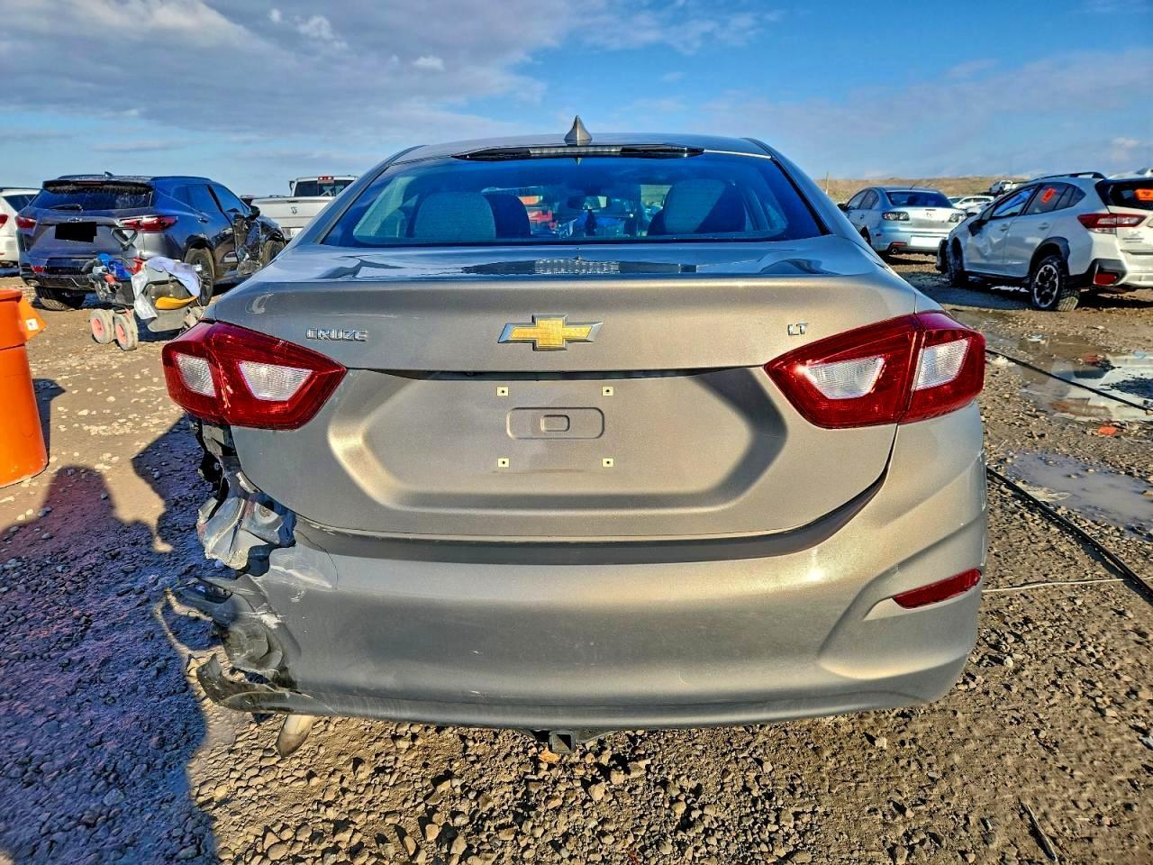 2018 Chevrolet Cruze Lt - Image 6
