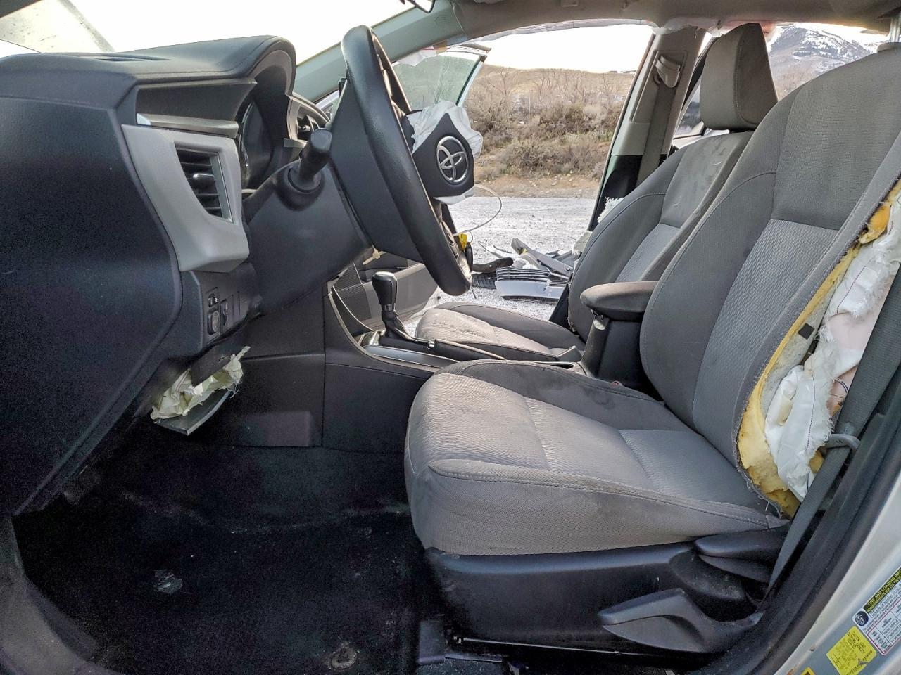 2015 Toyota Corolla L - Фото 7