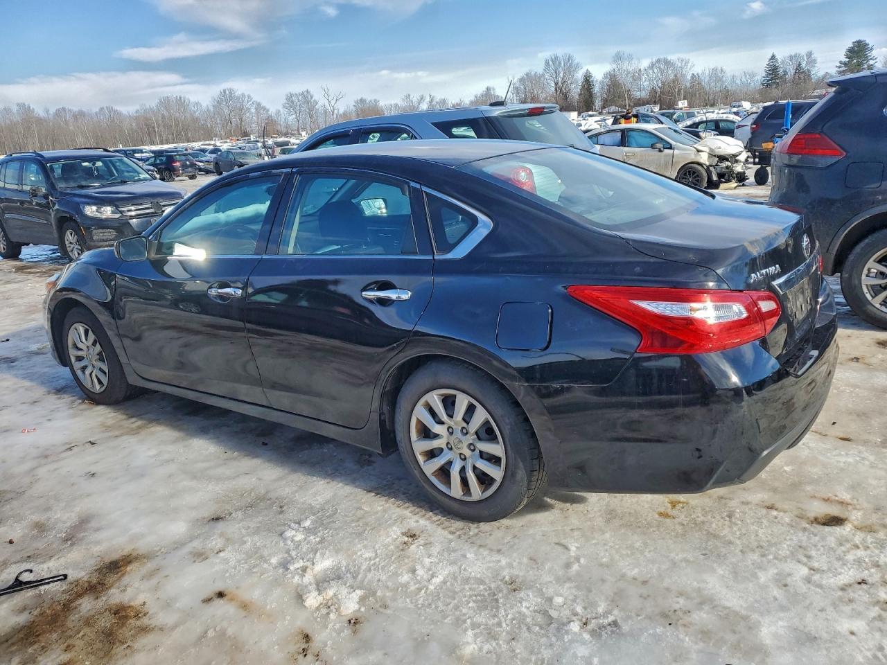 2016 Nissan Altima 2.5 - Image 2
