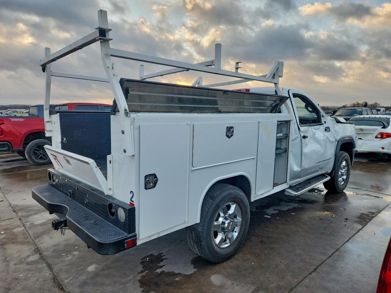 2024 GMC Sierra 2500Hd V8 Reg Cab 6.6L Service Body - Фото 3