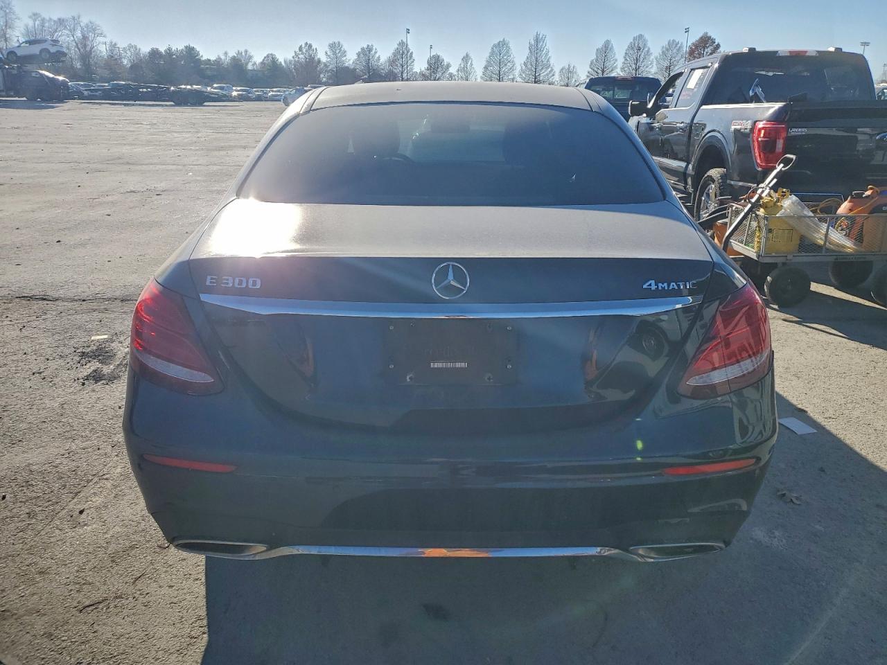 2017 Mercedes-Benz E 300 4Matic - Фото 6