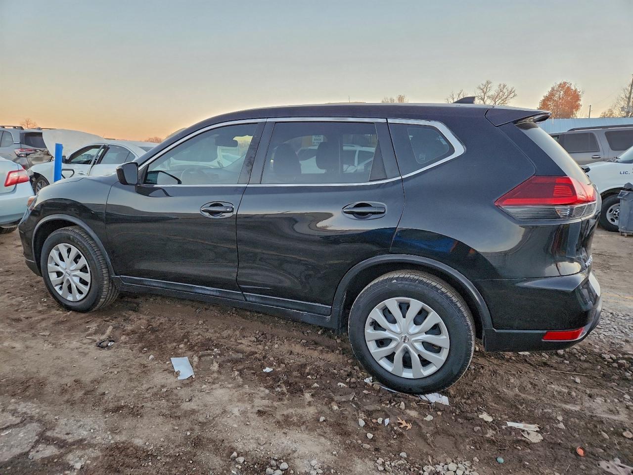 2020 Nissan Rogue S - Image 2