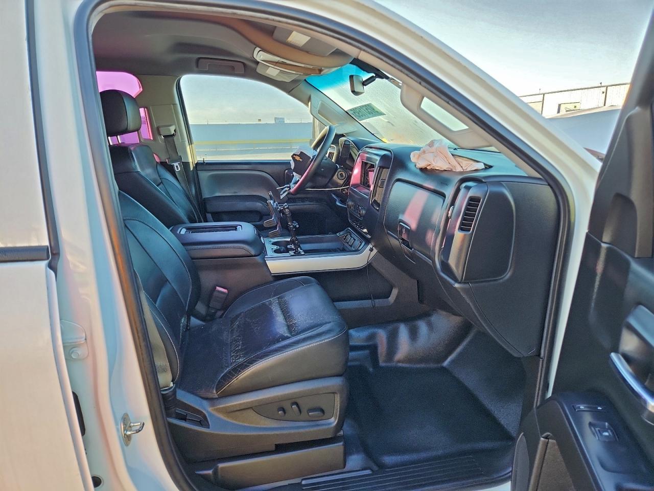 2015 Chevrolet Silverado Flatbed Truck - Фото 5