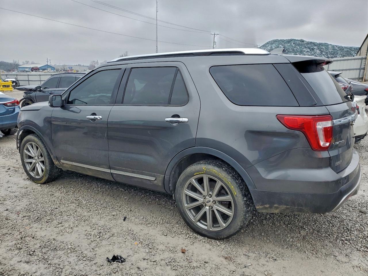 2016 Ford Explorer Limited - Image 2