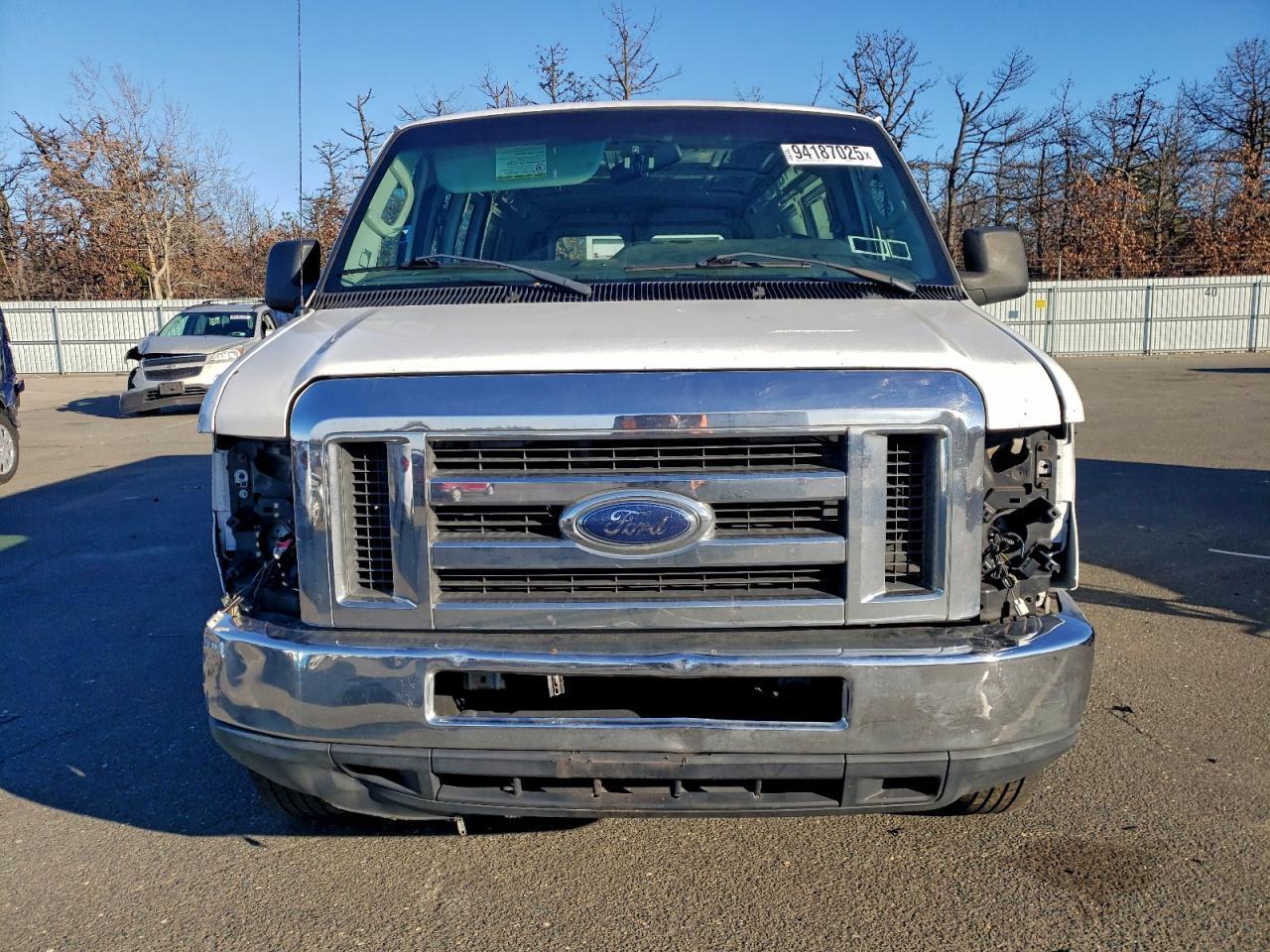 2012 Ford E250 Delivery Van - Фото 5
