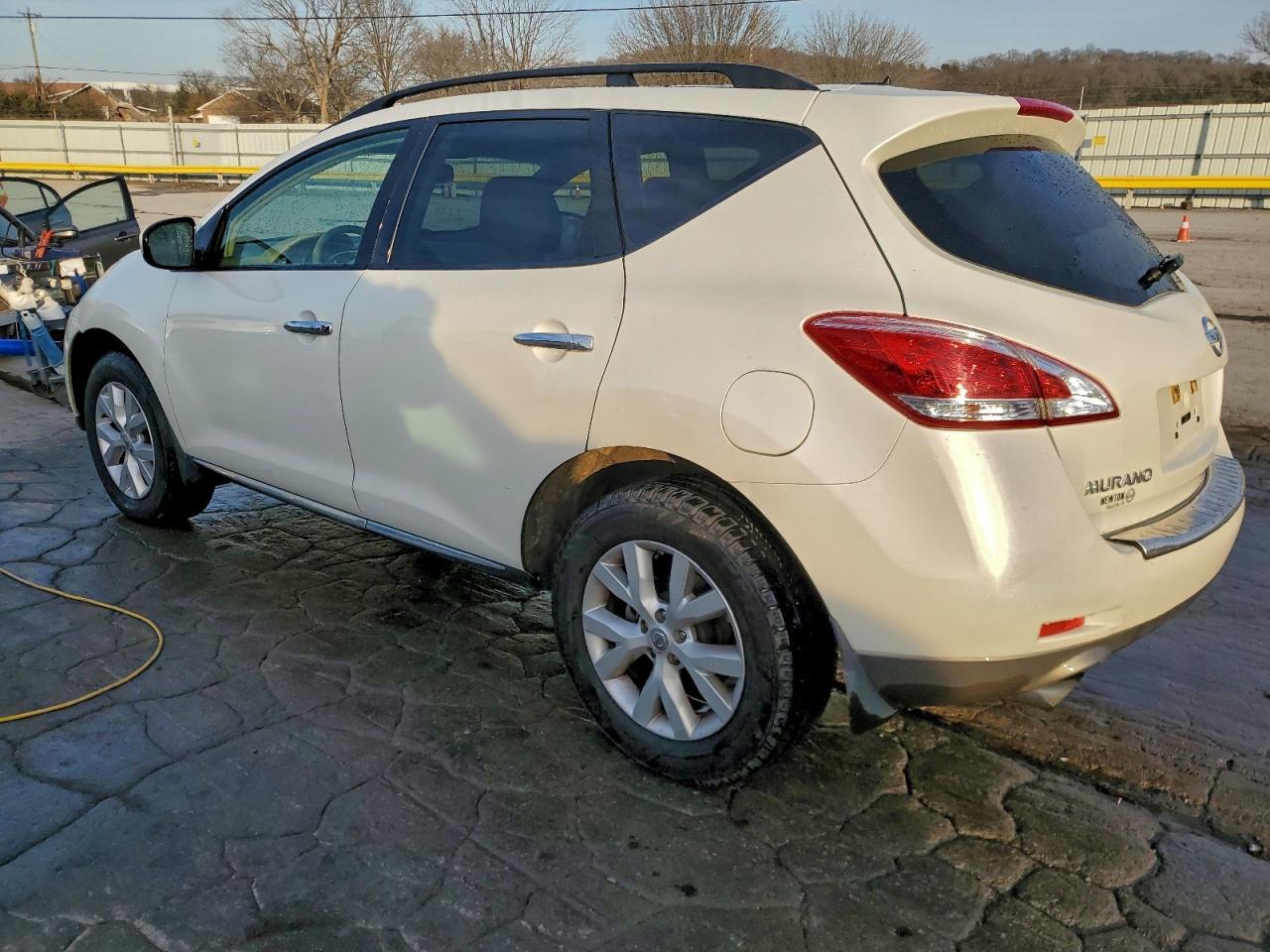 2012 Nissan Murano S - Image 2