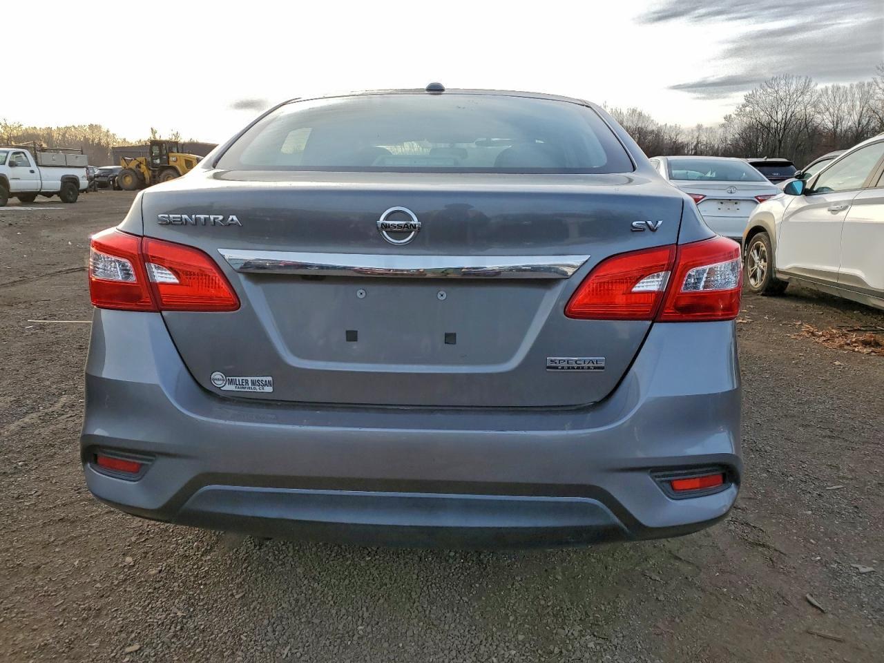 2019 Nissan Sentra S - Фото 6
