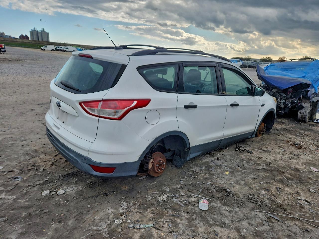 2015 Ford Escape S - Image 3