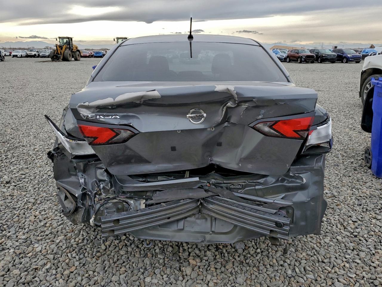 2021 Nissan Versa S - Image 6