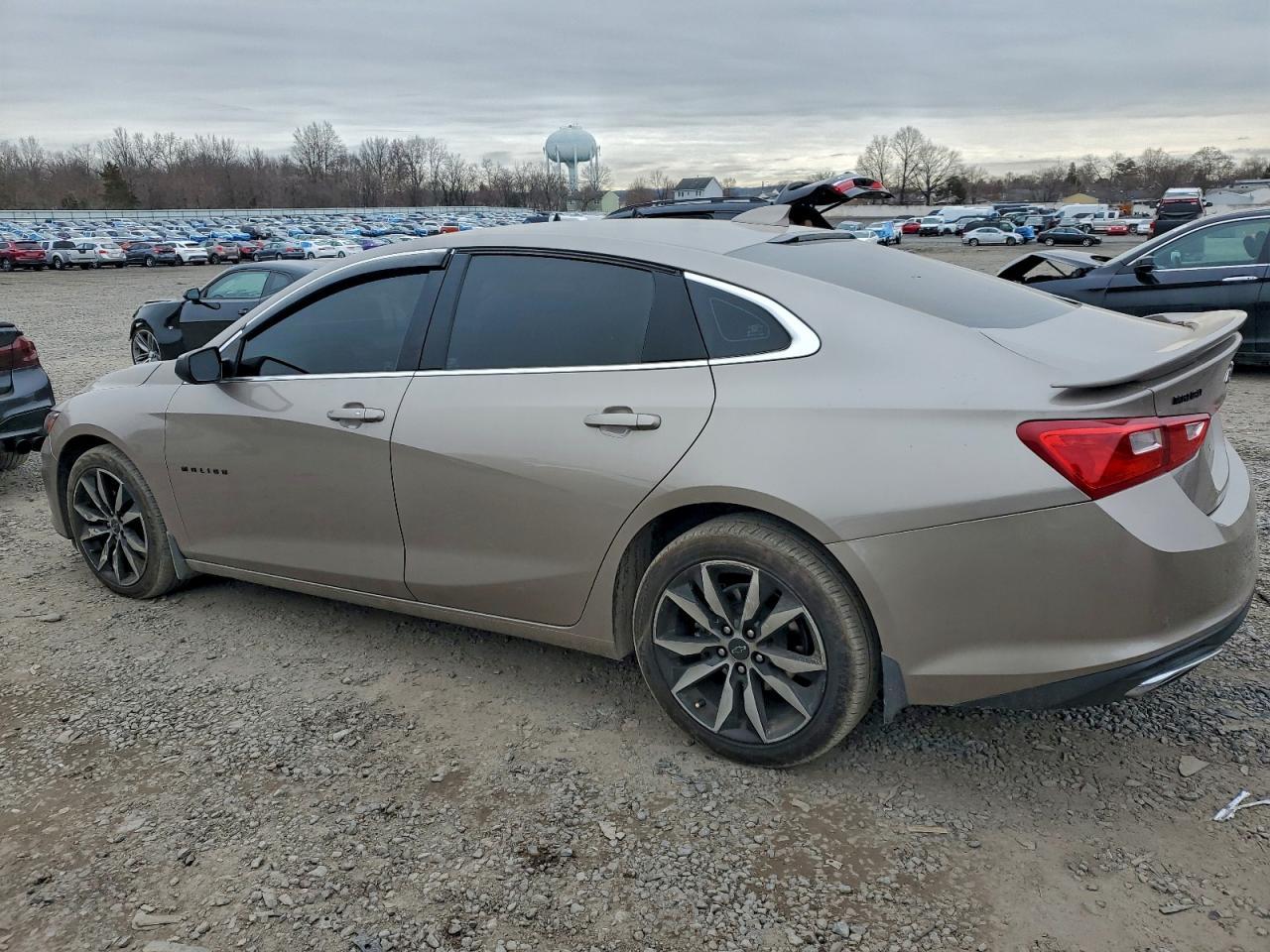 2022 Chevrolet Malibu Rs - Фото 2