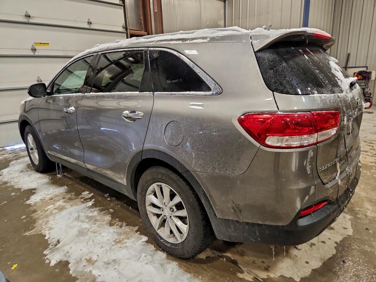 2016 Kia Sorento Lx - Фото 2