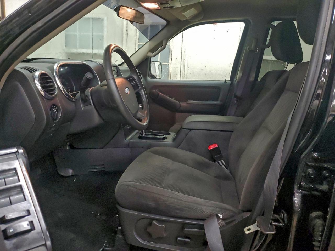 2009 Ford Explorer Xlt - Image 7