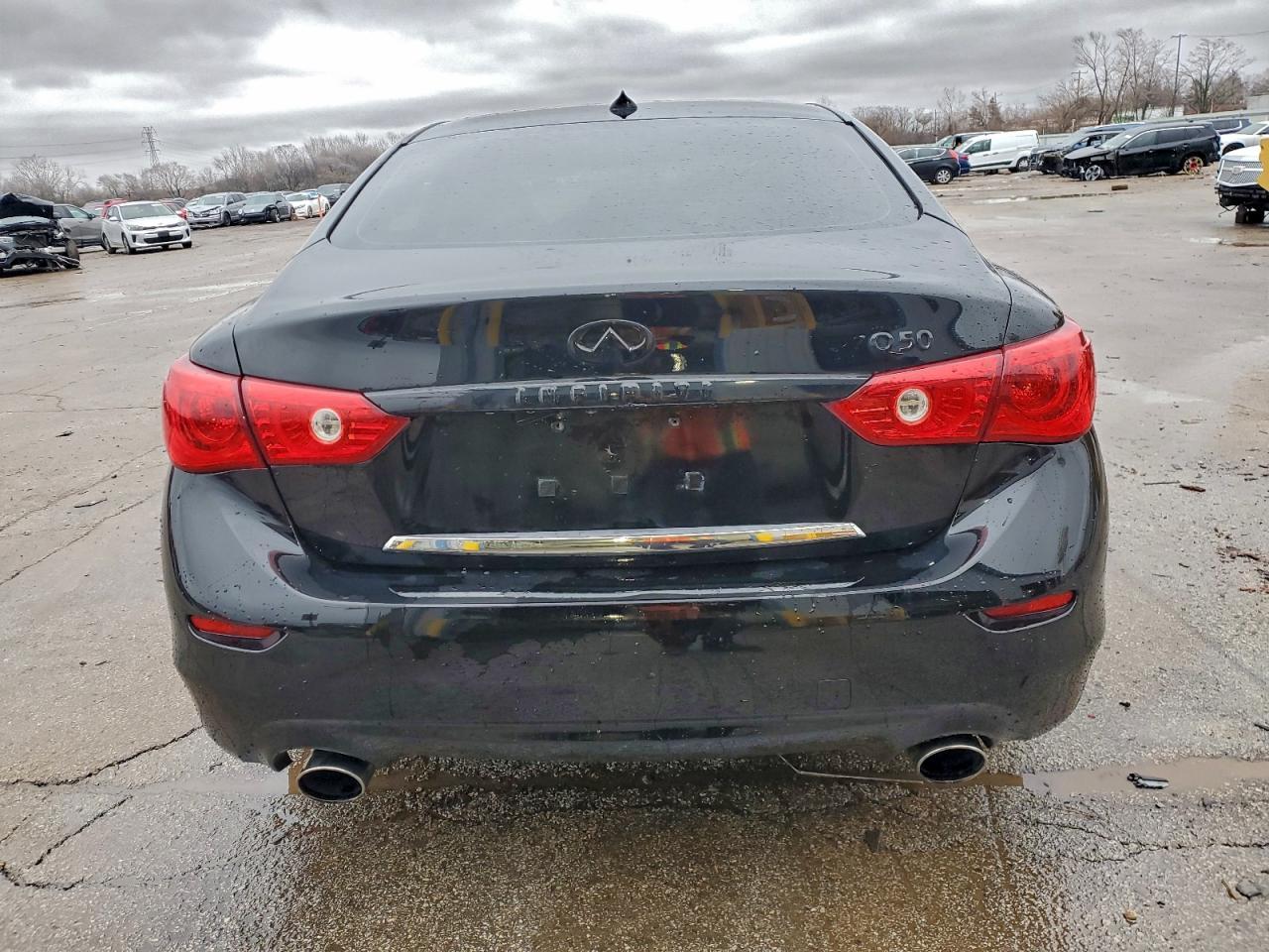 2017 Infiniti Q50 Premium - Image 6
