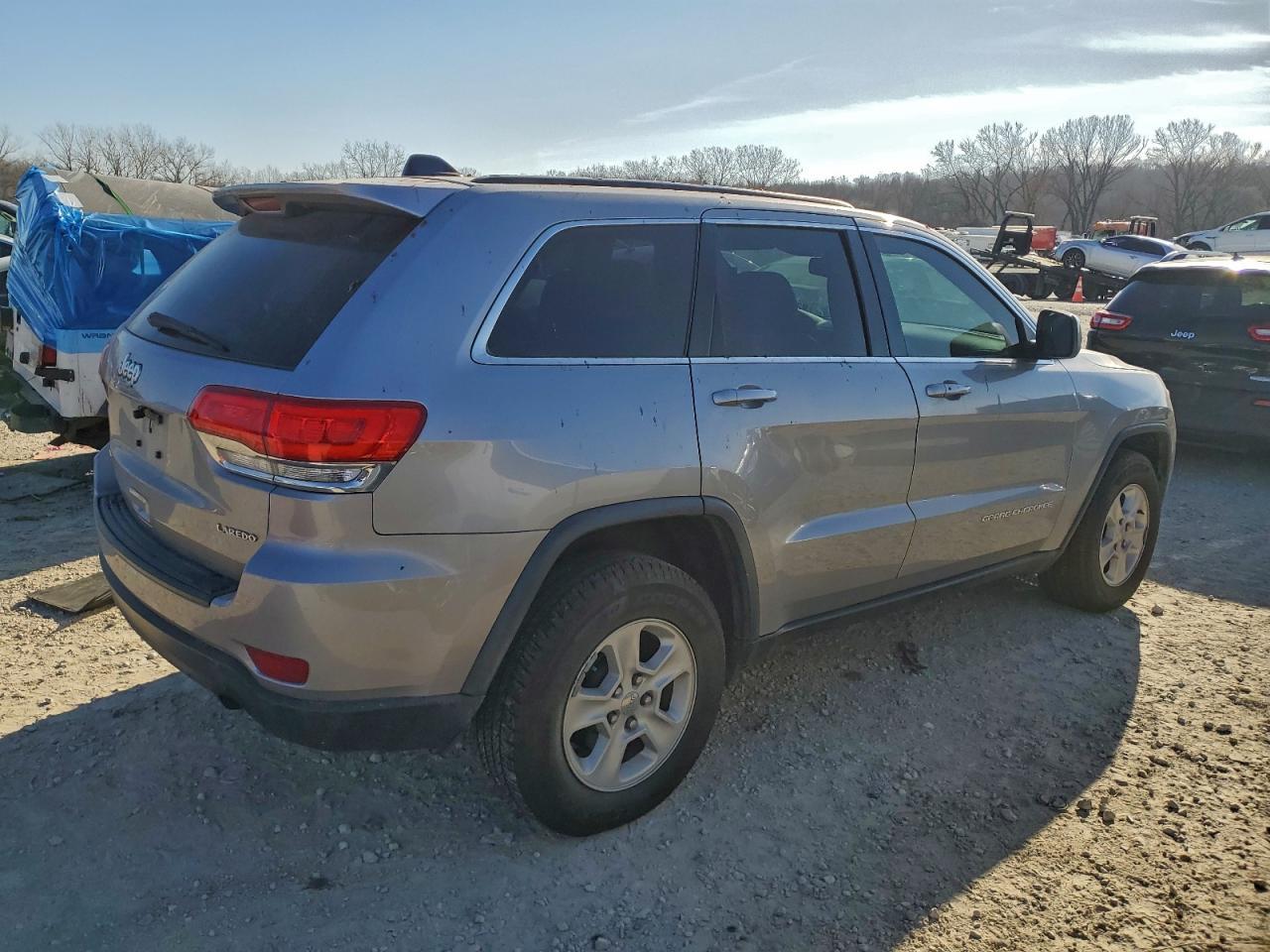 2016 Jeep Grand Cherokee Laredo - Фото 3