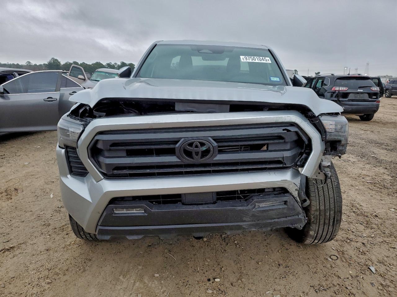 2025 Toyota Tacoma Double Cab - Image 5