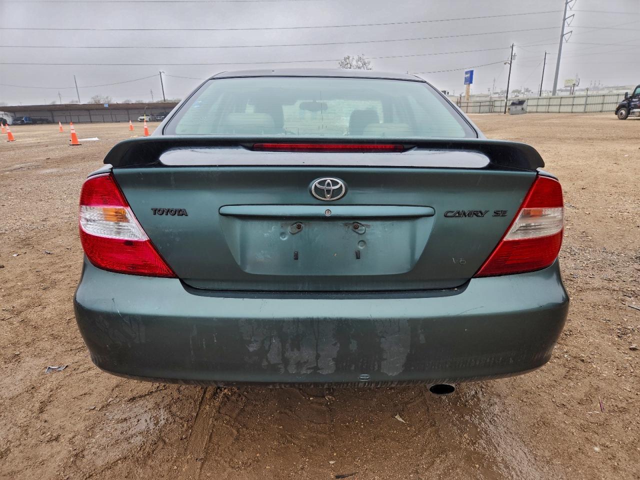 2002 Toyota Camry Le - Фото 6