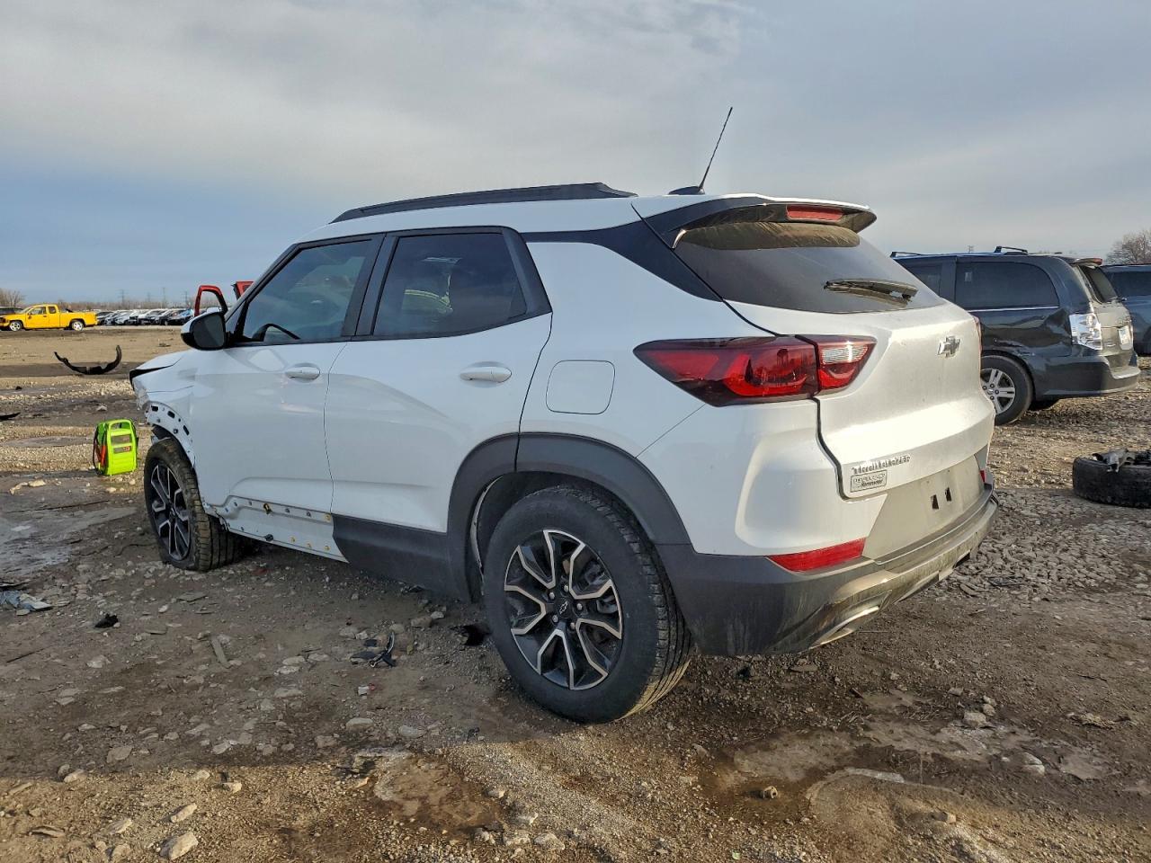 2024 Chevrolet Trailblazer Activ - Image 2