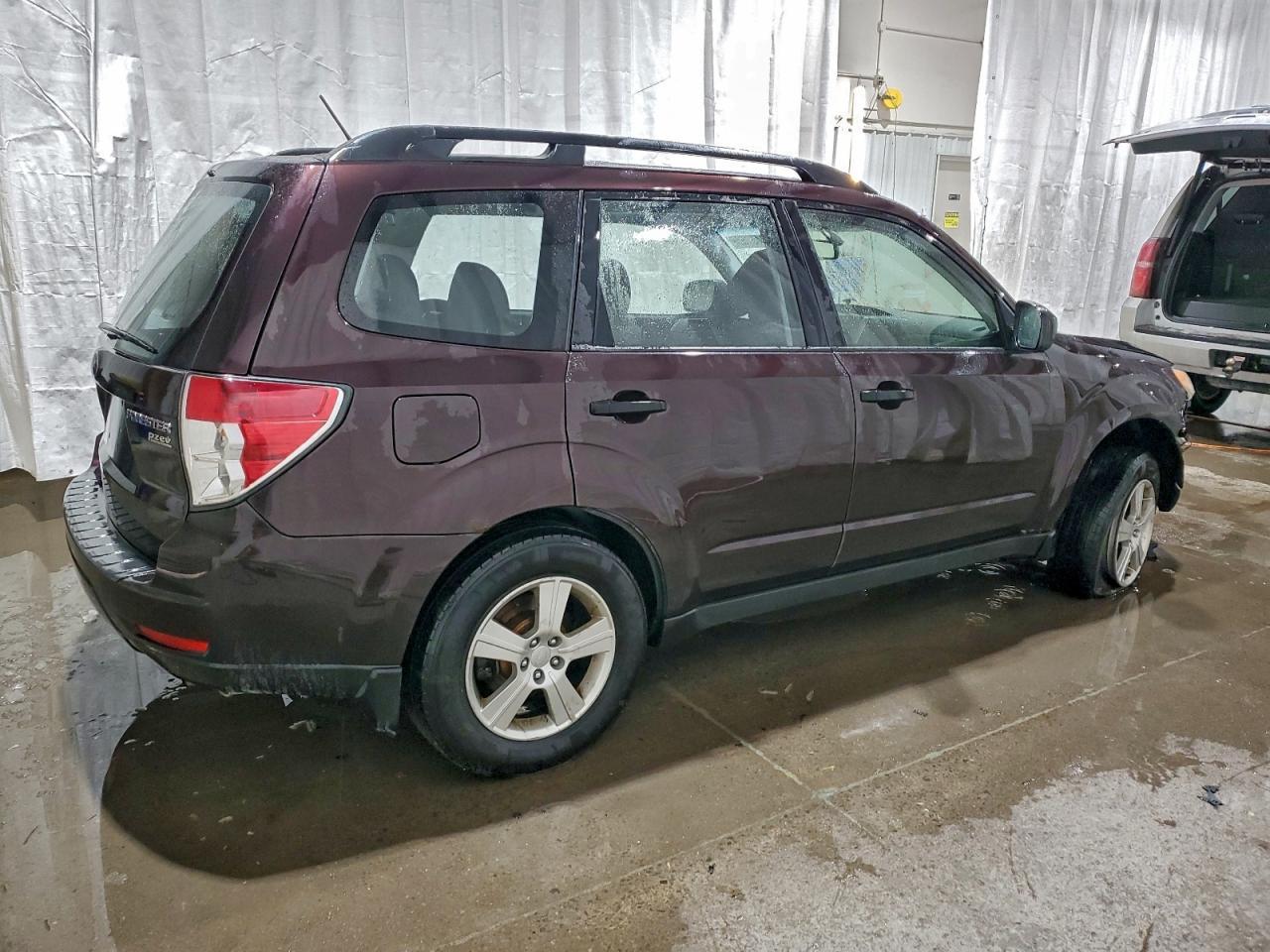 2013 Subaru Forester 2.5X - Фото 3