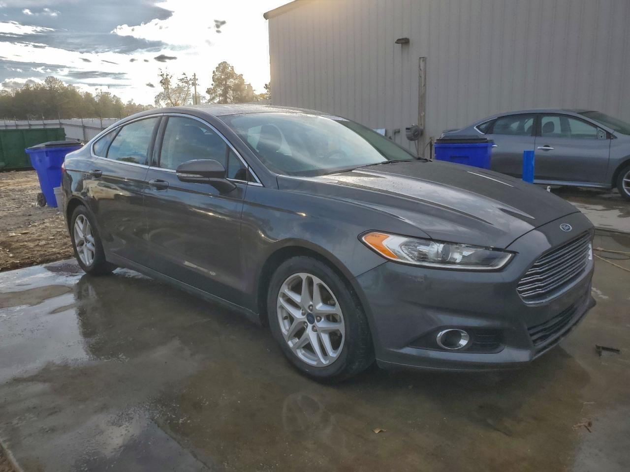 2016 Ford Fusion Se - Фото 4