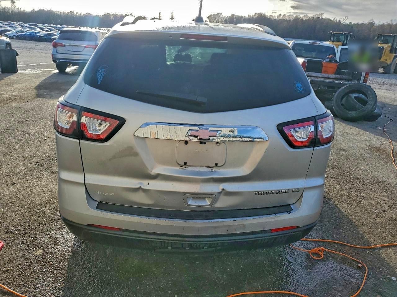 2016 Chevrolet Traverse Ls - Фото 6