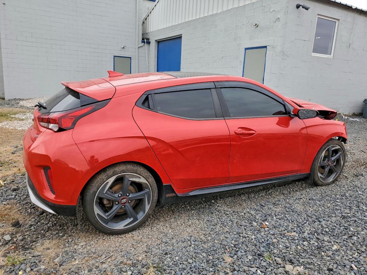 2020 Hyundai Veloster Turbo - Фото 3