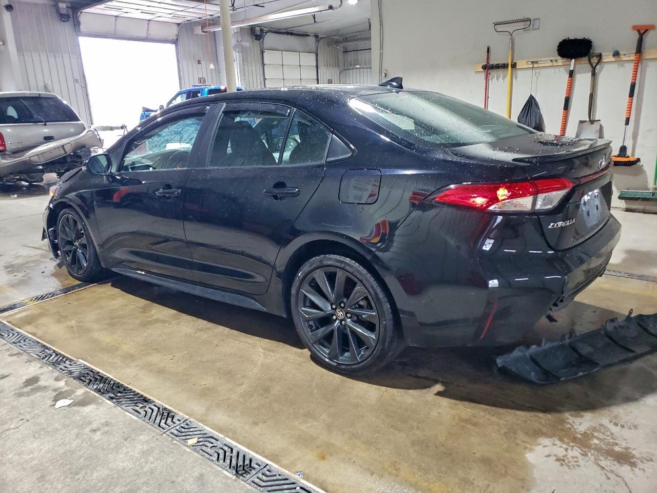 2024 Toyota Corolla Se - Фото 2