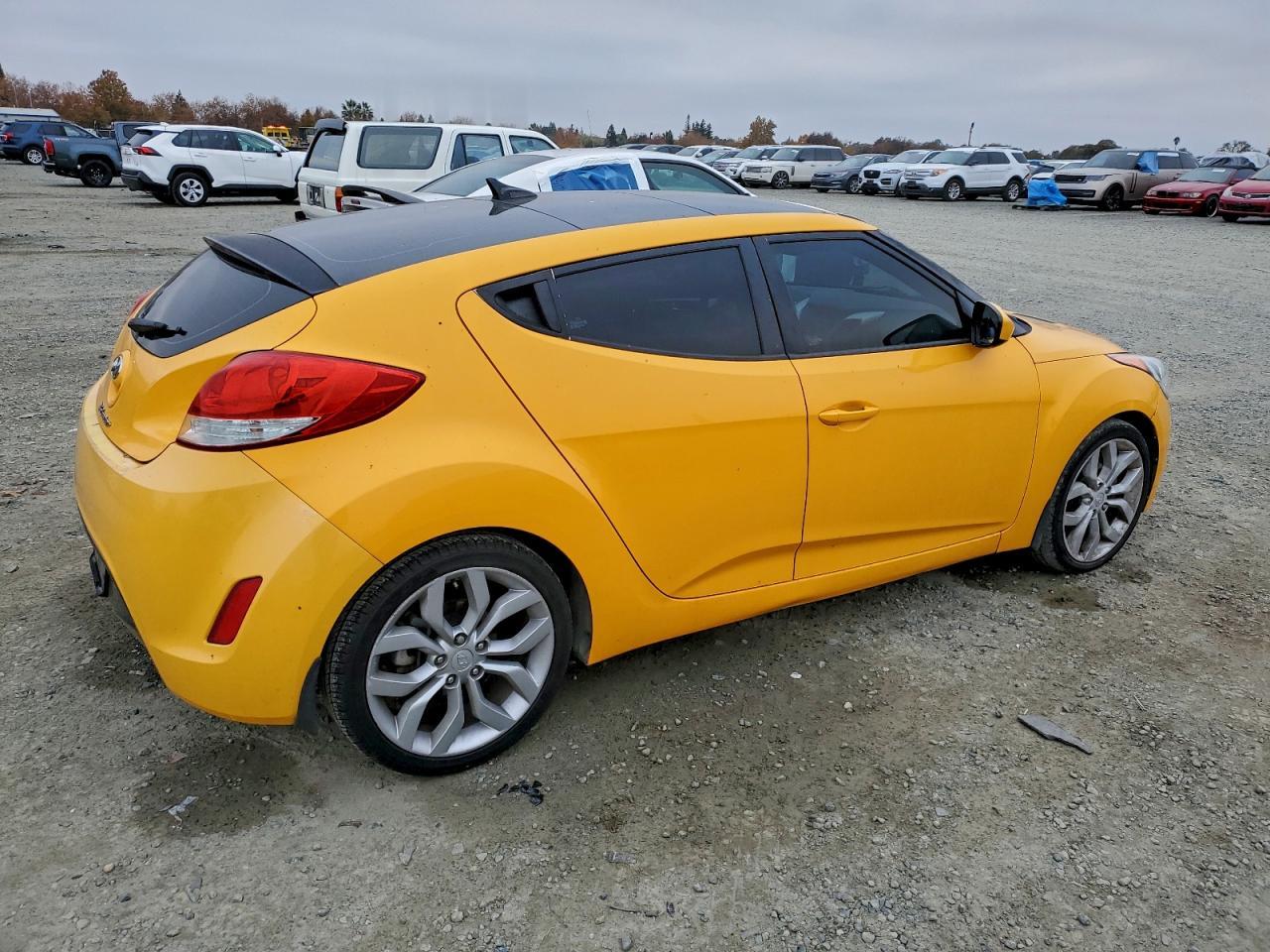 2013 Hyundai Veloster - Фото 3