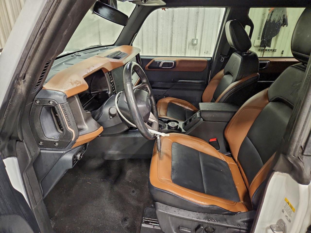 2024 Ford Bronco Outer Banks - Фото 7