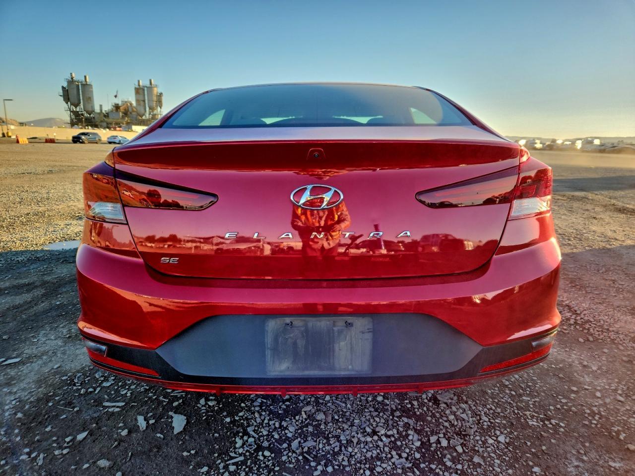 2020 Hyundai Elantra Se - Image 6