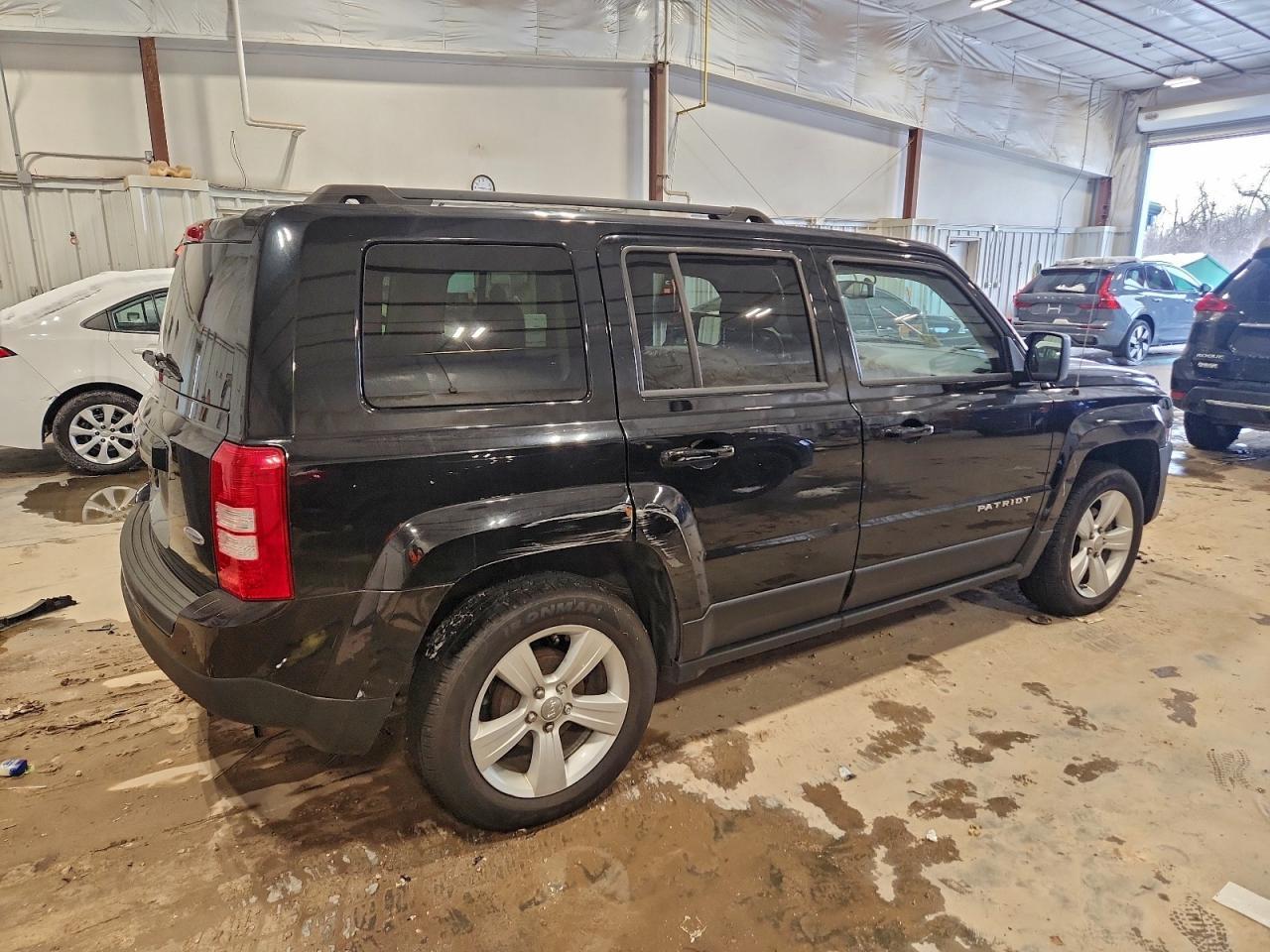 2016 Jeep Patriot Latitude - Image 3