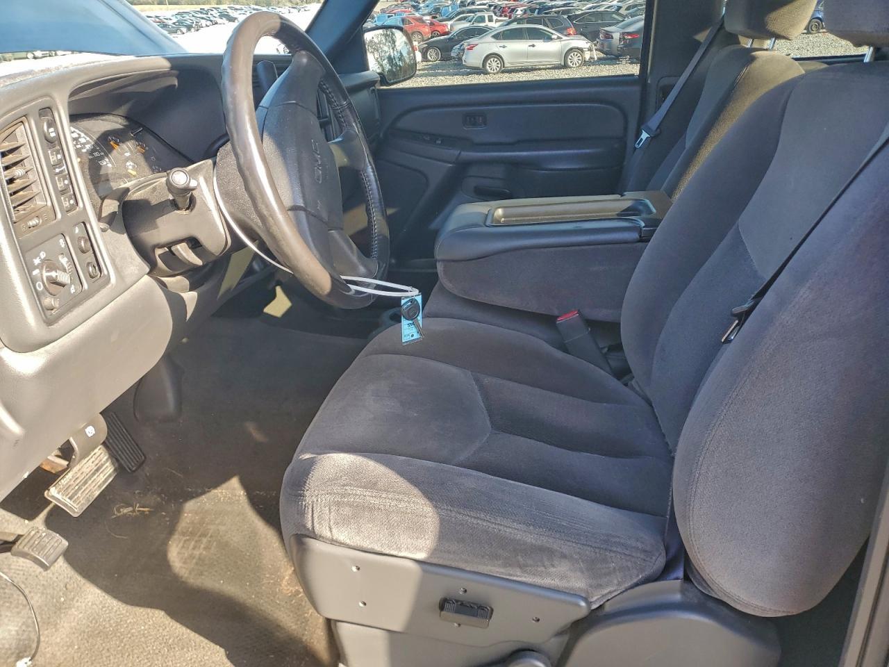 2005 GMC Sierra 1500 - Фото 7