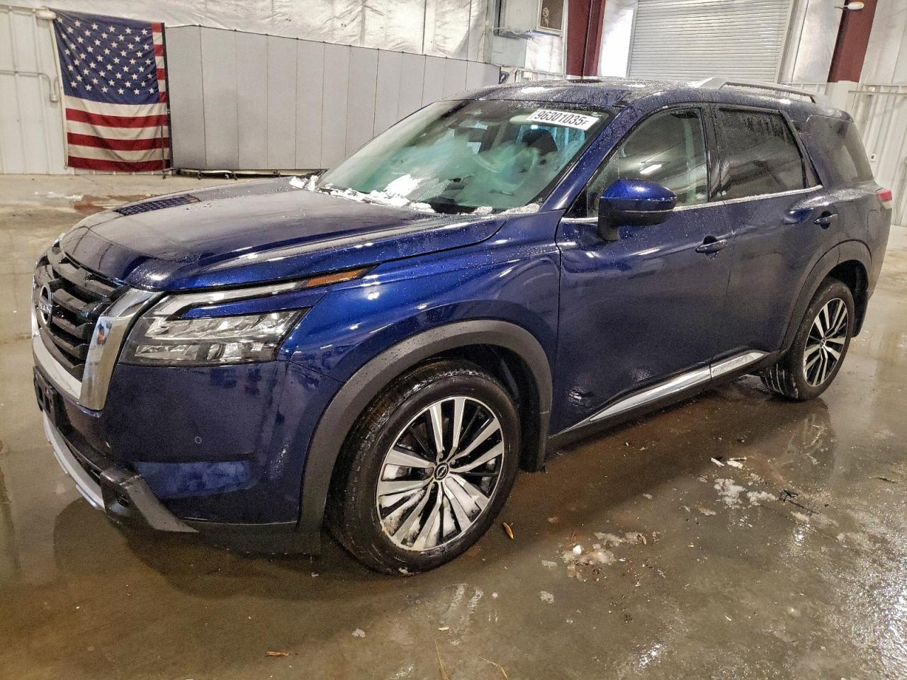 2025 Nissan Pathfinder Platinum