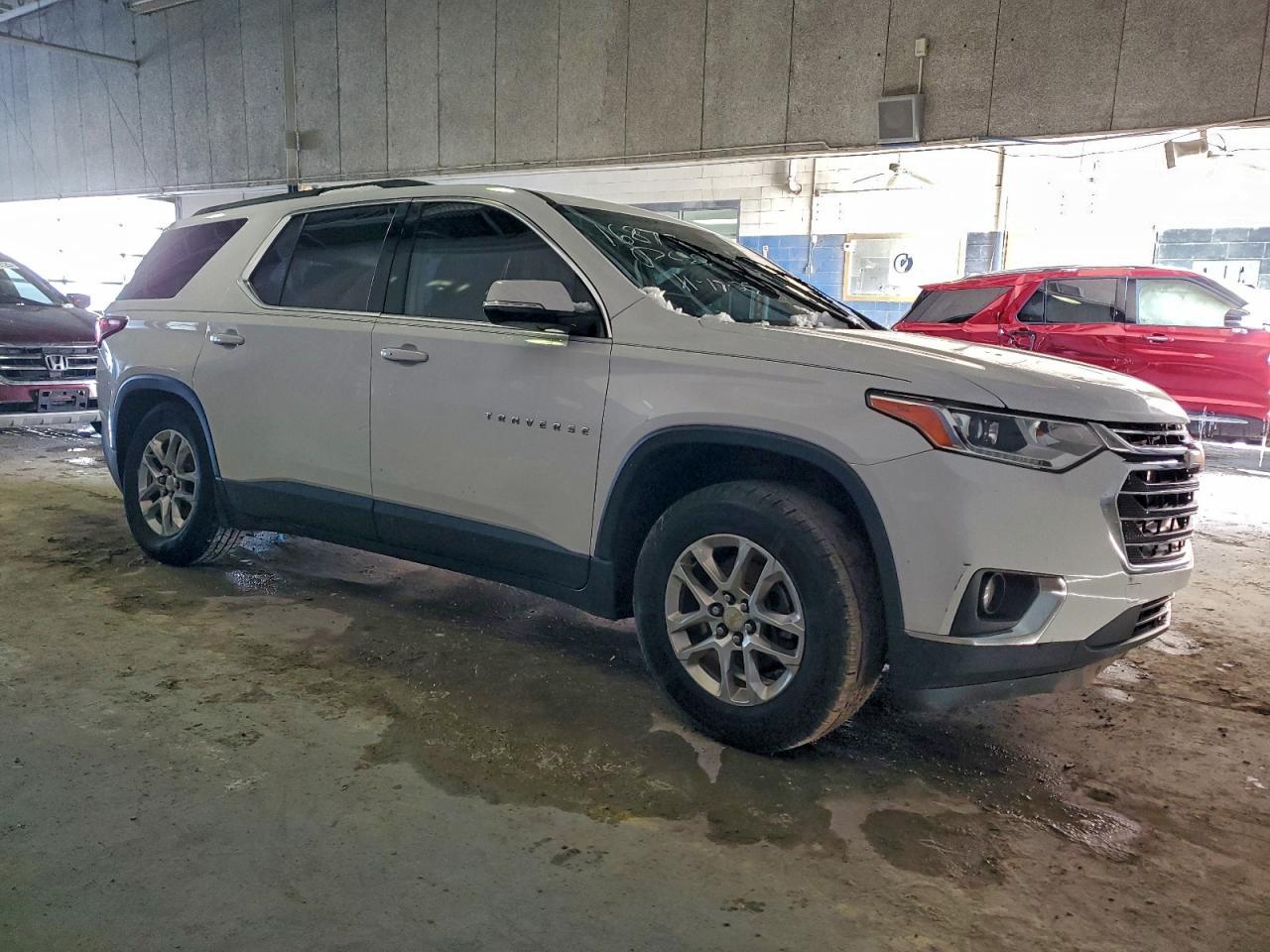 2019 Chevrolet Traverse Lt - Фото 4