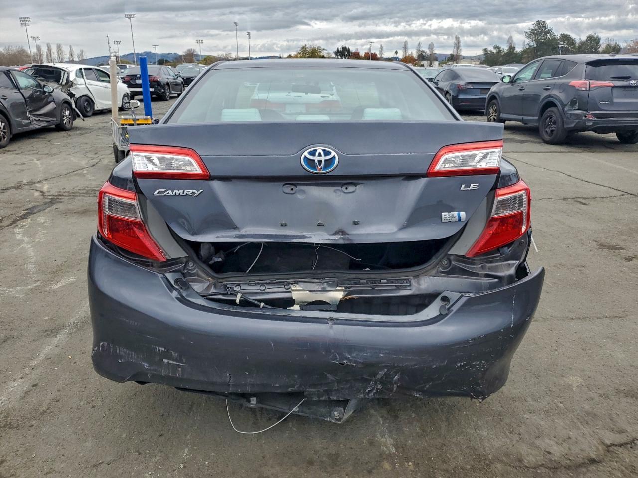 2013 Toyota Camry Hybrid - Image 6