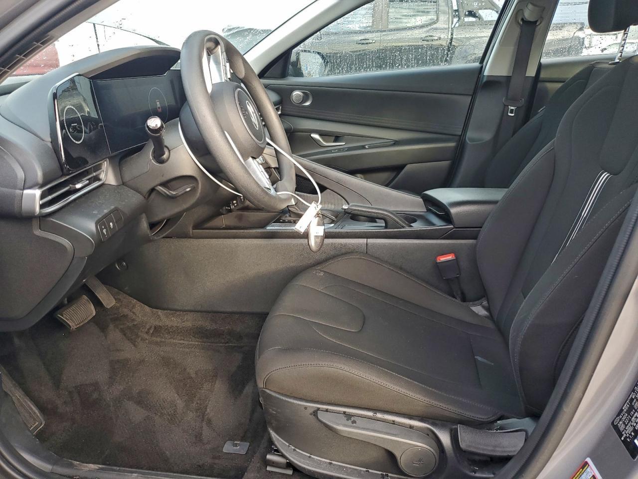 2024 Hyundai Elantra Sel - Image 7