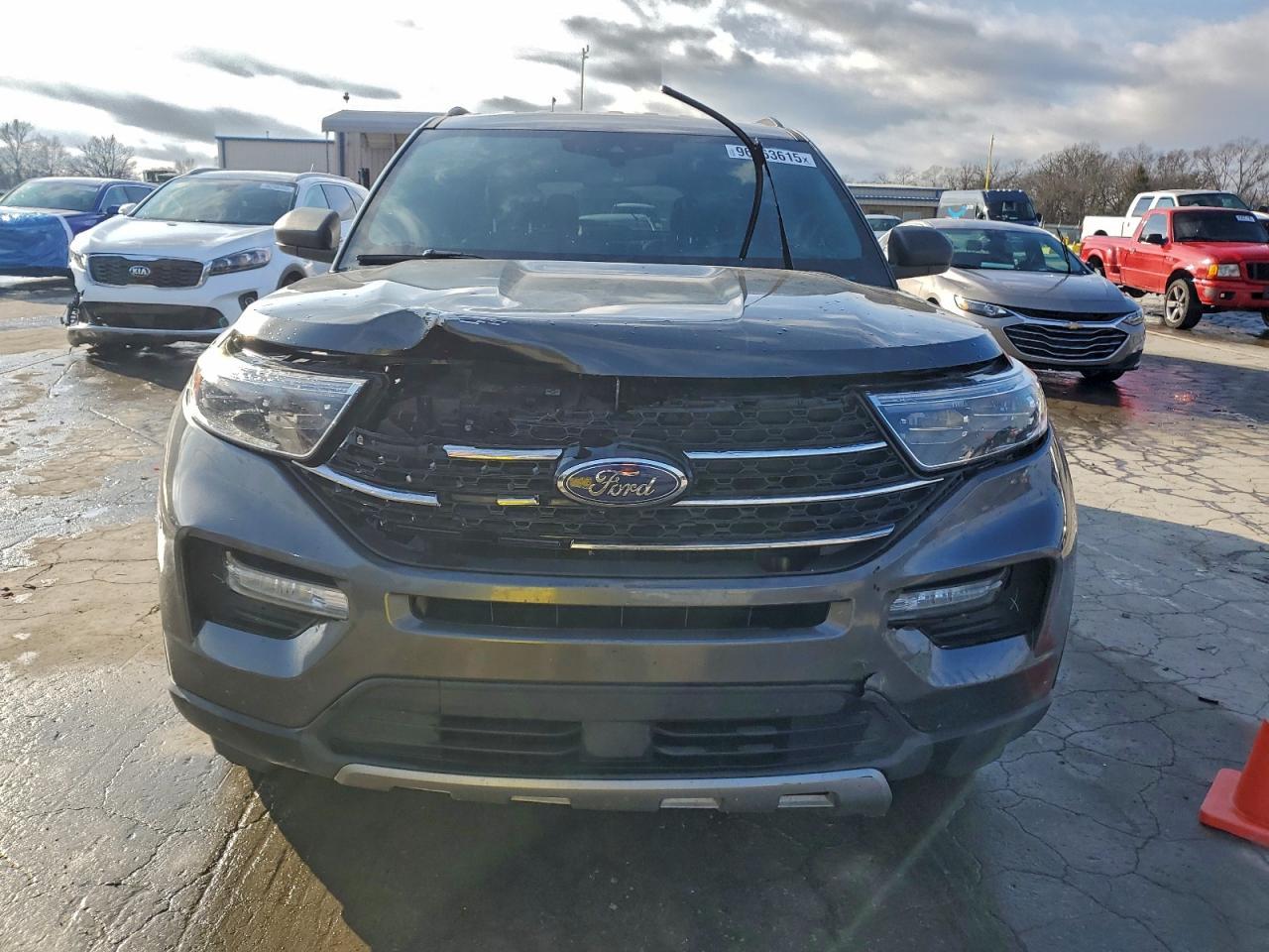 2020 Ford Explorer Xlt - Фото 5